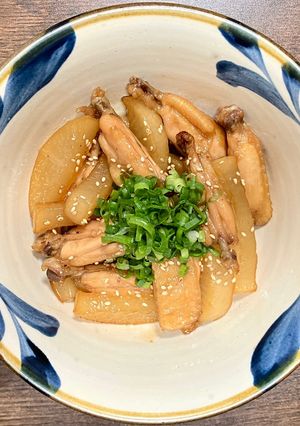 相武紗季さん☆鶏手羽中と大根の煮物-レシピのメイン写真