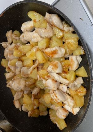 子供大好き！鶏胸肉、じゃがいも炒め-レシピのメイン写真