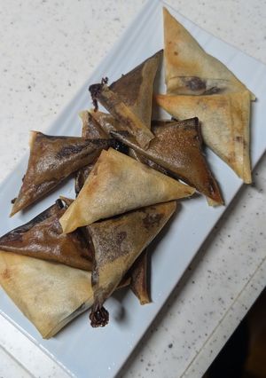 材料4つ！オーブンで作る三角チョコパイ-レシピのメイン写真
