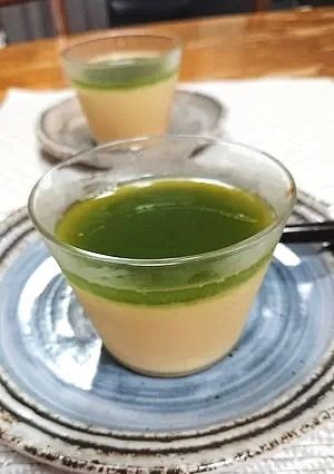 プリンの上に抹茶ゼリー-レシピのメイン写真