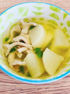 冬大根とタモギタケのスープ-レシピのメイン写真