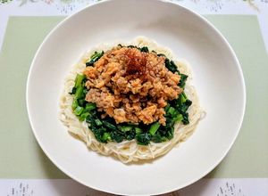 夏昼食！卵小松菜豚肉そぼろ冷やし素麺・丼-レシピのメイン写真