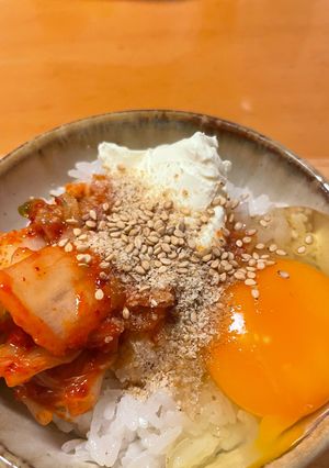 キムチとクリームチーズの卵かけご飯💛-レシピのメイン写真