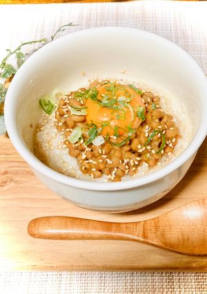 いつもと同じ材料だけど高級な納豆卵ご飯-レシピのメイン写真