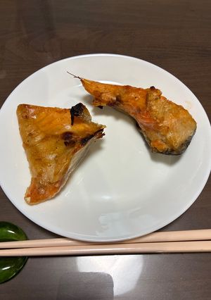 皮まで美味しい‼️冷凍鮭の美味しい焼き方-レシピのメイン写真