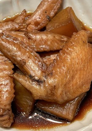 手羽先と大根の黒糖煮、大根の皮のきんぴら-レシピのメイン写真