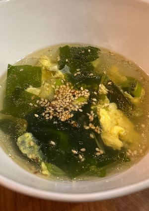 焼き肉屋さん風！わかめスープ-レシピのメイン写真