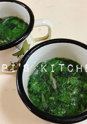 夏を乗り切る！モロヘイヤのスープ-レシピのメイン写真