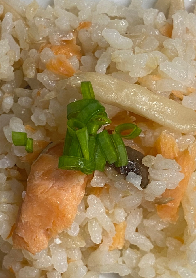 鮭としめじの炊き込みご飯！-レシピのメイン写真