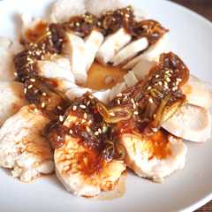 A picture of サラダチキンのよだれ鶏風.