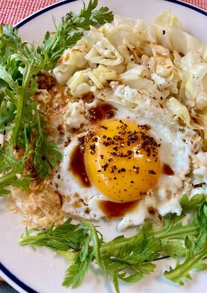 キャベツと春菊の巣ごもり卵　生七味がけ-レシピのメイン写真