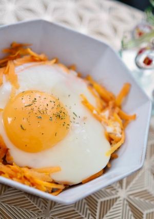 簡単！美肌✨にんじんの巣ごもり卵-レシピのメイン写真
