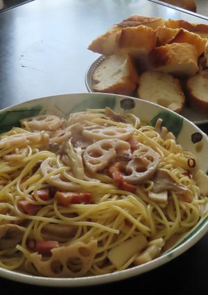 蓮根とキノコとベーコンの美味簡単パスタ-レシピのメイン写真