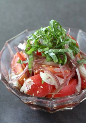 簡単3工程 トマトの甘酢和え 薬味がけ-レシピのメイン写真