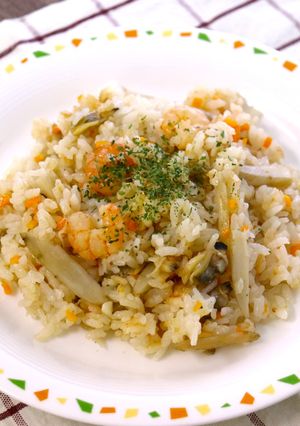 炊飯器で簡単！ごぼうのシーフードピラフ-レシピのメイン写真