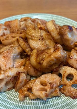 鶏肉とれんこんのガリバタ醤油炒め-レシピのメイン写真