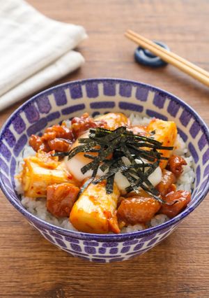 やきとり缶で楽々♪焼き鳥キムチ丼-レシピのメイン写真