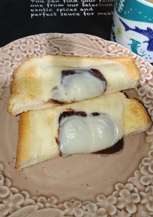 朝食に♡背徳の生チョコチーズトースト-レシピのメイン写真