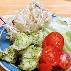 A picture of バジルマヨのポテトサラダ.