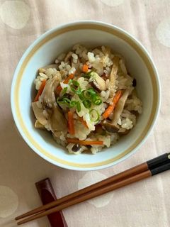 きのこと油揚げの炊き込みご飯-レシピのメイン写真