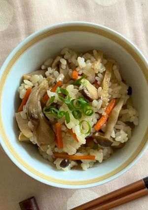 きのこと油揚げの炊き込みご飯-レシピのメイン写真