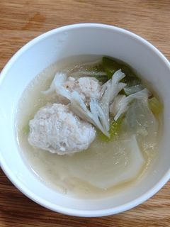 鶏だんごとかぶらのスープ-レシピのメイン写真