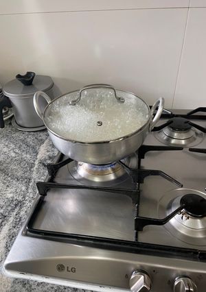 Japanese rice cooking: 冷蔵庫に長期保管して乾燥した日本米(無洗米)を鍋で炊く-レシピのメイン写真
