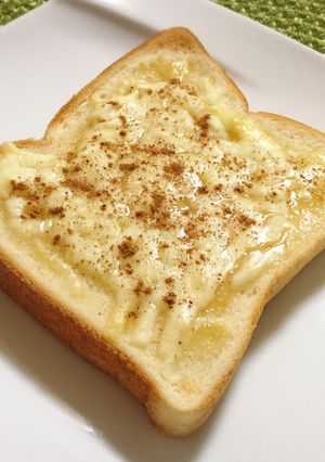 はちみつ＊塩レモン＊チーズトースト-レシピのメイン写真
