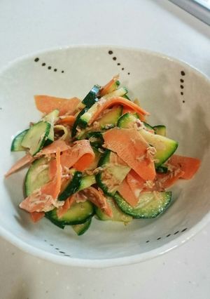 ズッキーニと人参のおかかマヨ和え-レシピのメイン写真