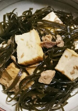 簡単☆厚揚げと昆布のツナ煮(沖縄料理)-レシピのメイン写真