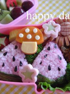 可愛い!!スイカのおにぎり♪(キャラ弁)-レシピのメイン写真