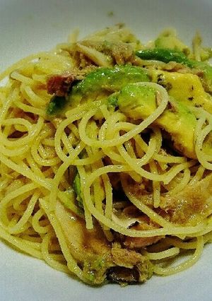 簡単！冷製アボガドとエリンギのパスタ-レシピのメイン写真