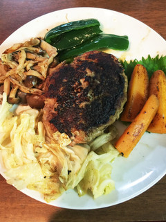 ハンバーグと野菜炒め-レシピのメイン写真