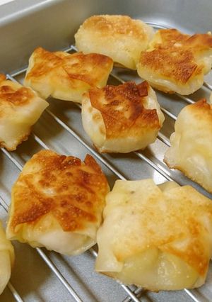 ぱくっと一口☆餅チーズ揚げワンタン☆-レシピのメイン写真