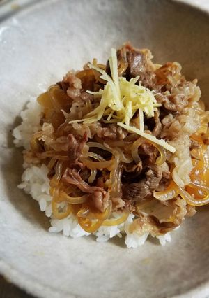 牛肉をじっくり煮込み手間をかける牛丼♪-レシピのメイン写真