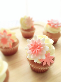 デコレーションに⚜シュガークラフトのお花-レシピのメイン写真
