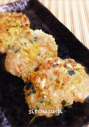 餃子あんが残ったら♪簡単大葉de包み焼き-レシピのメイン写真