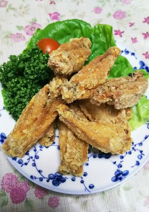 鳥唐揚げ塩味（鳥手羽中）やみつき！-レシピのメイン写真