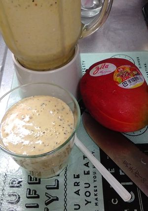 リンゴとマンゴーとセロリのスムージー-レシピのメイン写真
