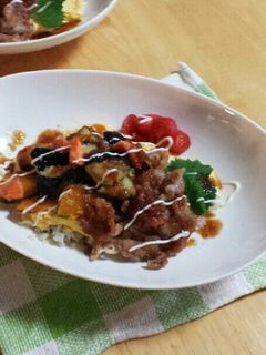 豚コマ野菜のっけ 和風オムライス?!-レシピのメイン写真