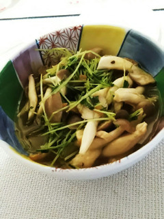5分で !!豆苗としめじの梅ジャム炒め-レシピのメイン写真