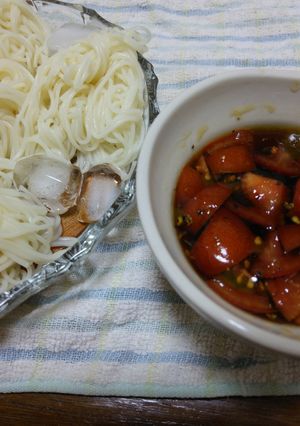 トマトとオリーブ油の素麺つゆ(黒胡椒入)-レシピのメイン写真