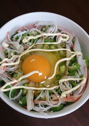 夏のランチに!簡単!オクラの卵かけご飯♪-レシピのメイン写真