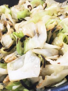 簡単 時短 キャベツと塩昆布炒め サラダ-レシピのメイン写真