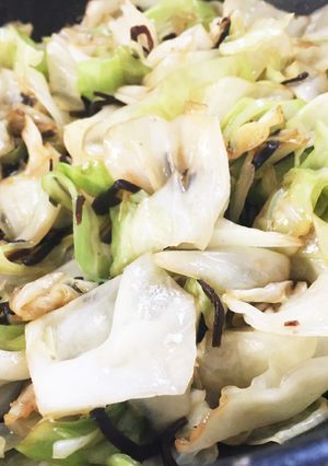 簡単 時短 キャベツと塩昆布炒め サラダ-レシピのメイン写真