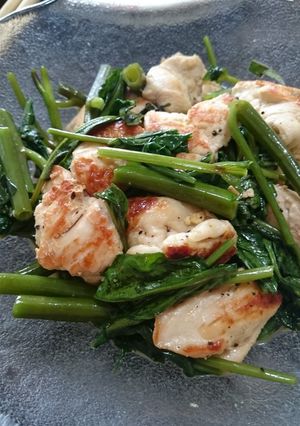 鶏肉と空芯菜のバター炒め-レシピのメイン写真