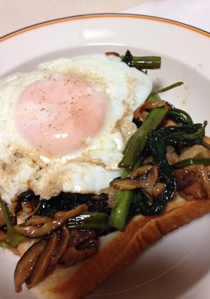 空芯菜のオイスターソース炒めトースト-レシピのメイン写真