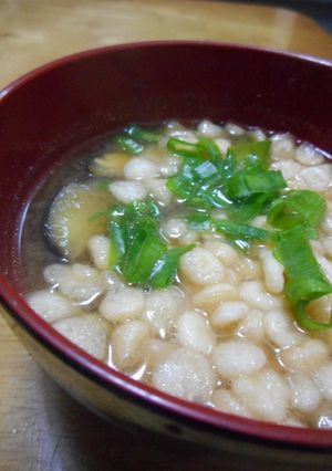 なすと揚げ玉の味噌汁-レシピのメイン写真