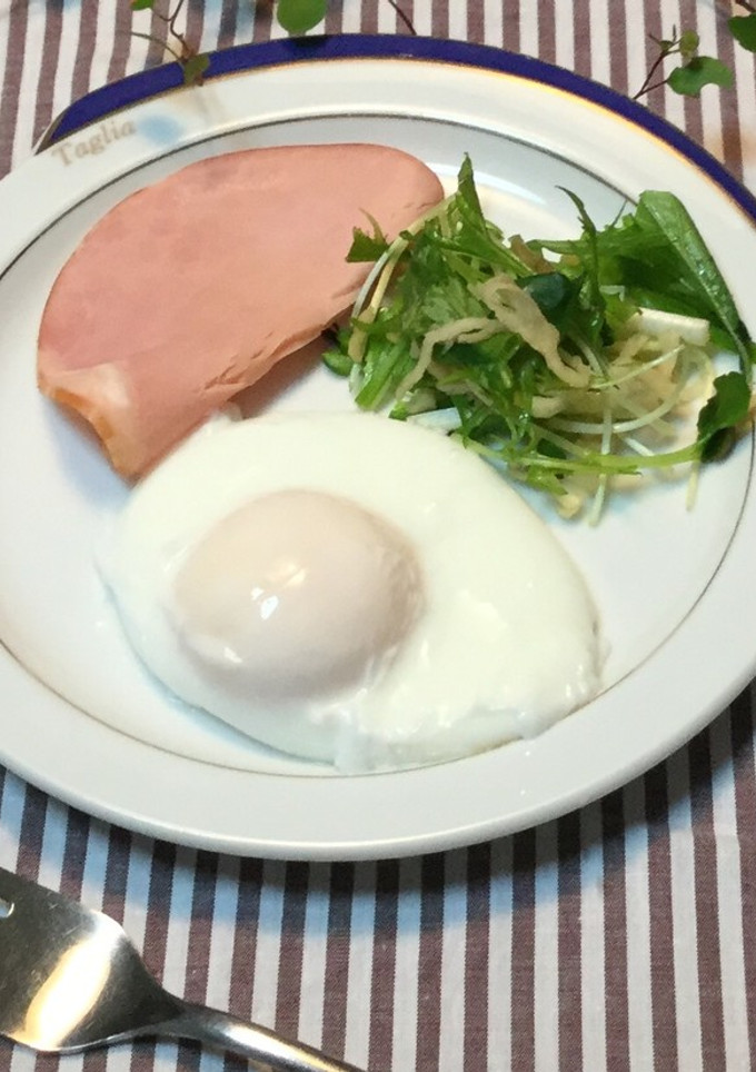 放置の裏技♫お湯だけでポーチドエッグ-レシピのメイン写真