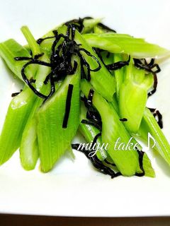 セロリの塩昆布和え♪-レシピのメイン写真